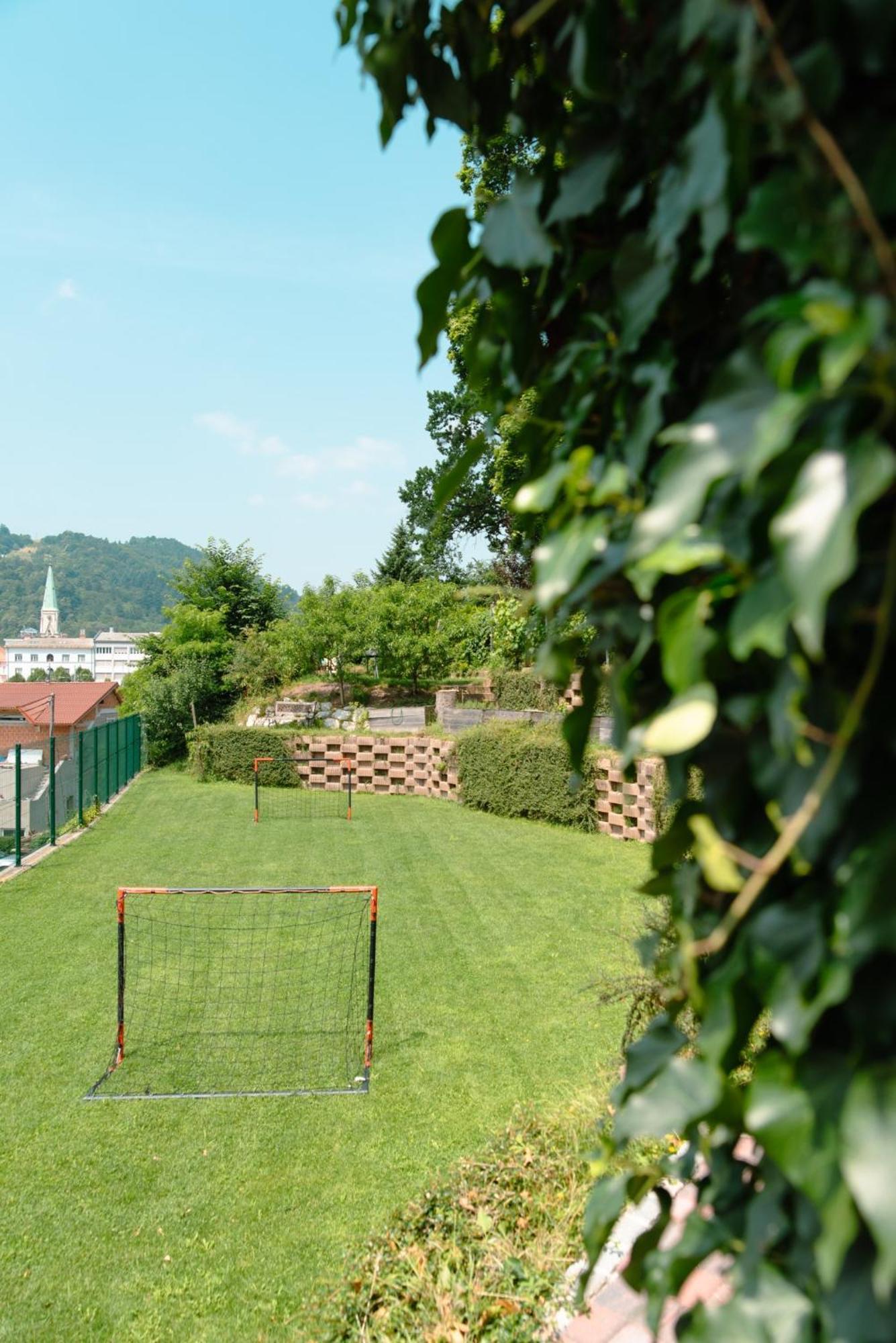 Vila Maister Celje Buitenkant foto